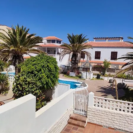 Caleta Holiday home *